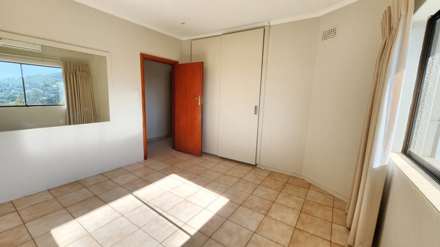 3 Bedroom Property for Sale in Vredehoek Western Cape